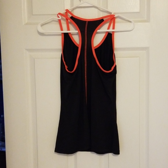 Athletic top - Picture 2 of 2